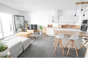 appartement à la vente -   64600  ANGLET, surface 62,83 m2 vente appartement - APR689418